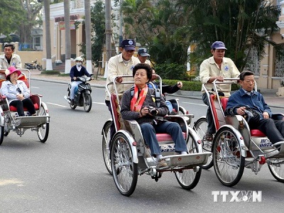 Miễn thị thực để thúc đẩy du lịch phát triển