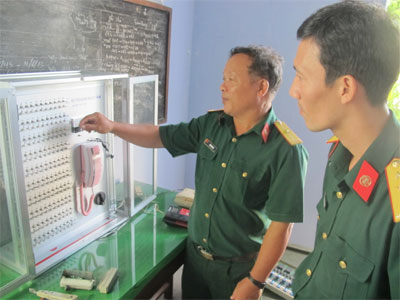 Tài hoa lính thợ thông tin