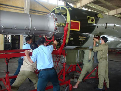 Bảo dưỡng hơn 400 lượt máy bay