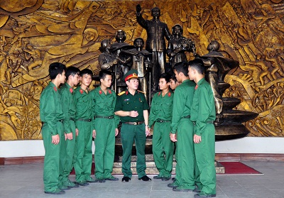 Trước ngày hội tòng quân