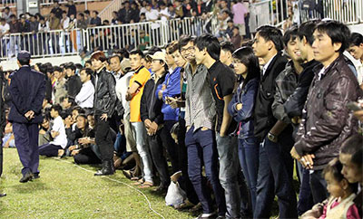 Cú bẻ lái của bầu Đức