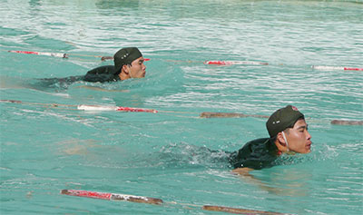 Tăng cường huấn luyện bơi trong toàn quân