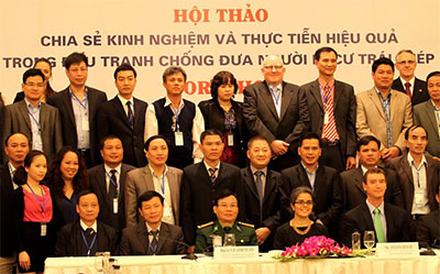Chia sẻ kinh nghiệm chống di cư trái phép
