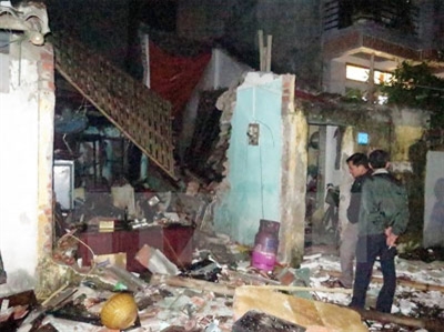 Nổ lớn tại khu dân cư ở TP Nam Định làm 3 người thương vong 