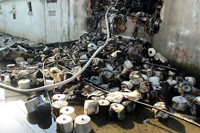 TP Hồ Chí Minh: Cháy xưởng dệt, 6 người gặp nạn