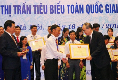 Những gương sáng cán bộ mặt trận của dân, vì dân