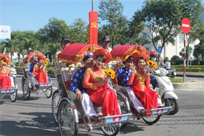 Lễ cưới tập thể cho công nhân lần đầu tiên tại Đà Nẵng