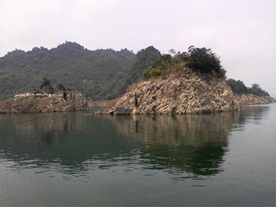 Ghé thăm “Vịnh Hạ Long trên cạn”