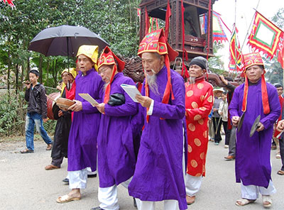 Ngày xuân hát điệu sắc bùa