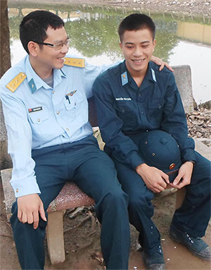 Tạo không khí thân thiện trong đơn vị