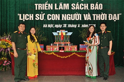 Sách hay đến tay chiến sĩ