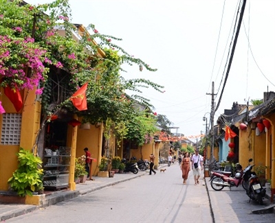 Quốc phòng-an ninh có vai trò quan trọng trong phát triển du lịch