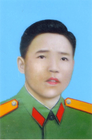 Tìm người thân và đồng đội
