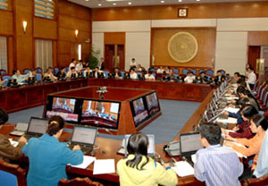 Lần đầu tiên Chính phủ họp thường kỳ qua truyền hình trực tuyến