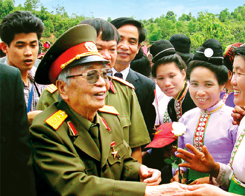 Trên đồi A1 nghĩ về Vũng Chùa