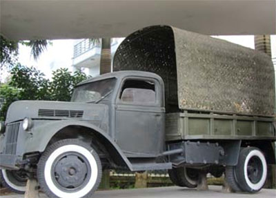 Xe “Quốc tế” - Chiếc ô tô đầu tiên lắp ráp tại Việt Nam