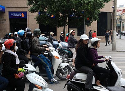 Đêm nay Bắc Bộ trở lạnh, Biển Đông có mưa rào