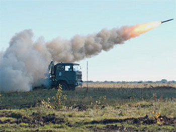 Argentina ra mắt tổ hợp pháo phản lực bắn loạt nội địa