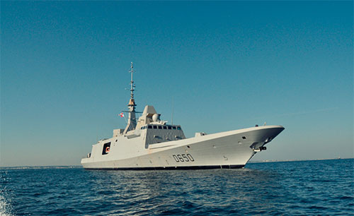 Pháp nhận khinh hạm lớp FREMM đầu tiên