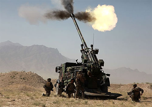 Lục quân Indonesia mua 37 tổ hợp pháo tự hành Caesar