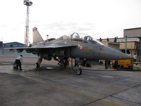 Ấn Độ: Tejas phiên bản hải quân không đạt chất lượng