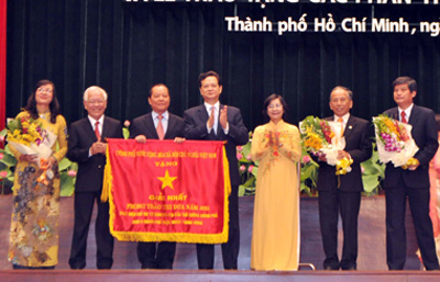 Tổ chức trọng thể Lễ kỷ niệm 37 năm Ngày giải phóng miền Nam