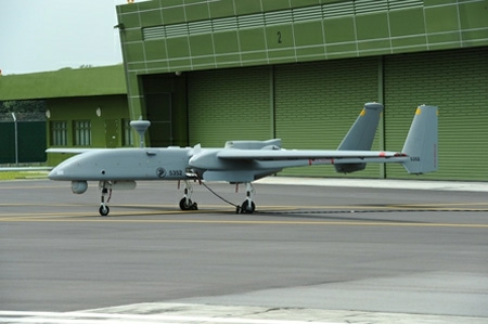 Không quân Singapore tiếp nhận UAV trinh sát Heron