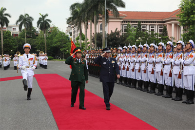 Tham mưu trưởng Liên quân Nhật Bản thăm Việt Nam
