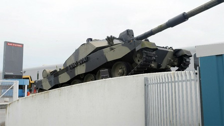 Anh đóng cửa nhà máy chế tạo xe quân sự cuối cùng