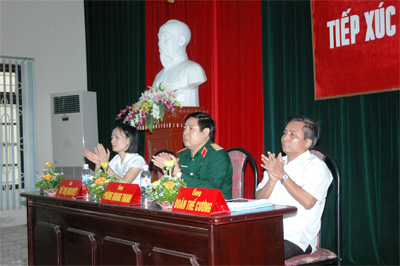 Đại tướng Phùng Quang Thanh tiếp xúc cử tri tỉnh Hưng Yên