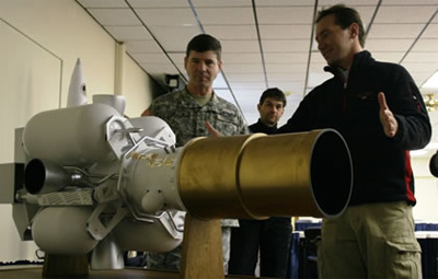 Mỹ kéo dài hợp đồng phát triển đạn tên lửa EKV tới năm 2018