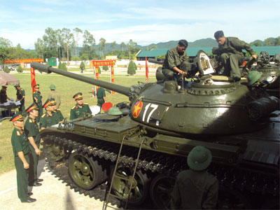 Khai mạc Hội thi Kỹ thuật Tăng-Thiết giáp toàn quân năm 2012