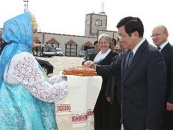 Chủ tịch nước Trương Tấn Sang thăm Khu tự trị Nhe-nhét-xki của LB Nga