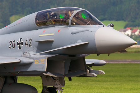 Chiến đấu cơ Typhoon sẽ được trang bị radar AESA vào năm 2015