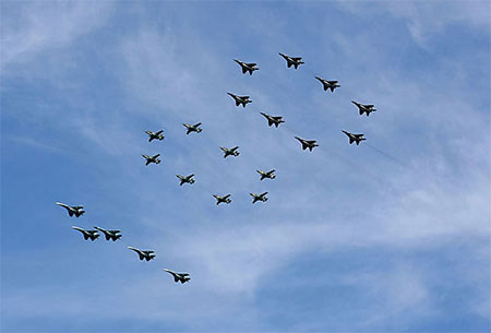 Không quân Nga sẽ nhận 180 máy bay quân sự mới trong năm 2012