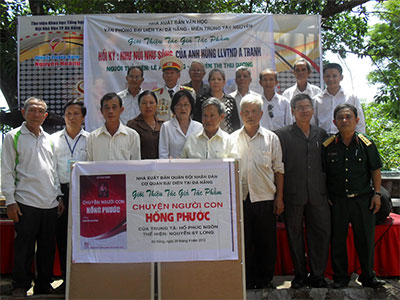 Người anh hùng hai lần đụng chúa sơn lâm