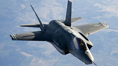 Tia chớp F-35 sợ…sét đánh