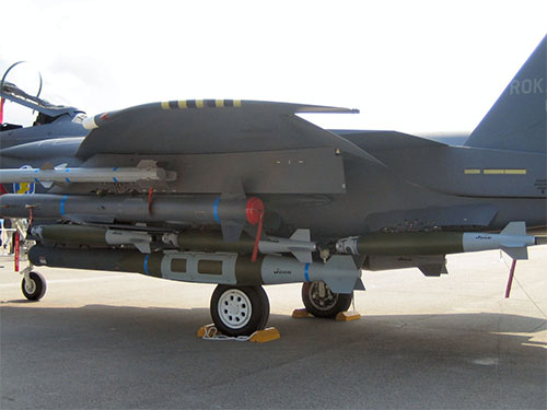 Hàn Quốc phát triển thành công bom thông minh nội địa