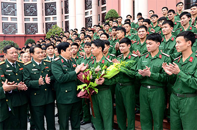 Đại tướng Phùng Quang Thanh gặp gỡ các chiến sĩ Lữ đoàn 144 và Tiểu đoàn 103 hoàn thành nghĩa vụ quân sự