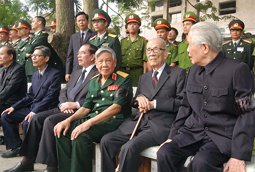 Kính cẩn nghiêng mình tiễn biệt Đại tướng của nhân dân