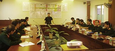 Trung tướng Nguyễn Đức Tỉnh tới thăm và làm việc tại Trường Sĩ quan Thông tin