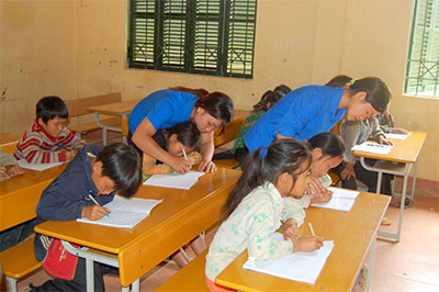 Trí thức vùng cao: Thiếu mà vẫn… thừa