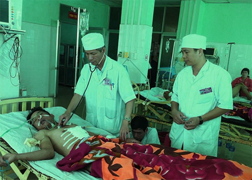 Bệnh viện Quân y 211: Cứu một bệnh nhân bị vật nhọn đâm xuyên phổi, hôn mê