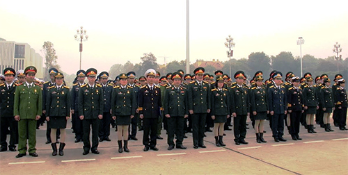 Học viện Kỹ thuật Quân sự tổ chức lễ báo công tại Lăng Chủ tịch Hồ Chí Minh