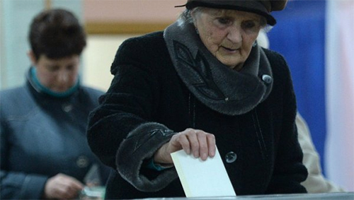 Crưm: Tỷ lệ cử tri đi bỏ phiếu tăng từng giờ