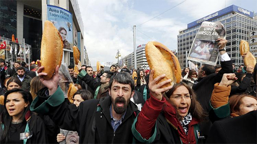 Thế khó của Thủ tướng Thổ Nhĩ Kỳ trước thềm bầu cử