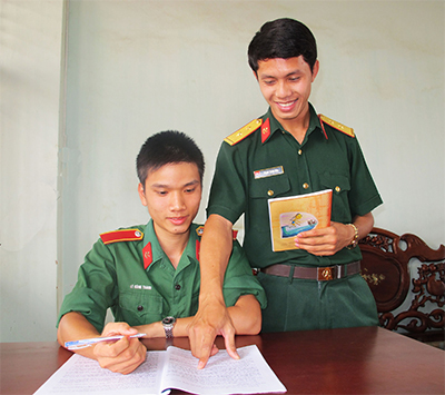 Không chỉ trả lại ví rơi...