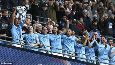 ManCity đăng quang cúp Liên đoàn Anh sau 38 năm