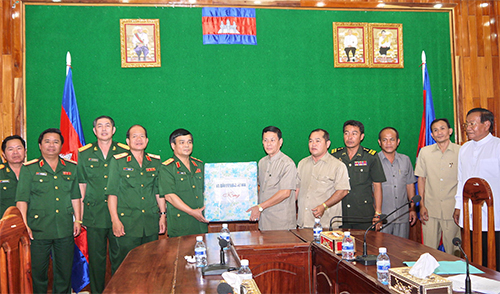 Đông Bắc Cam-pu-chia, những ngày Tết nồng ấm