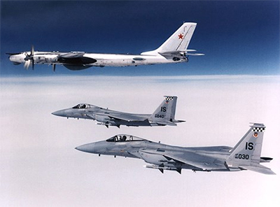 Nhật Bản điều chiến đấu cơ chặn máy bay quân sự Nga 